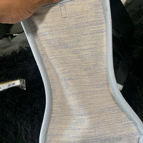 Marc Jacob Tote Bag , used has minor stains on the bottom and handles - Picture 5 of 9